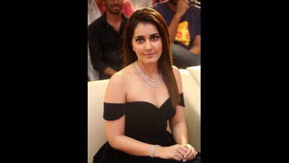 ఎట్టకేలకు క్రేజీ ఆఫర్ పట్టేసిన రాశి ఖన్నా