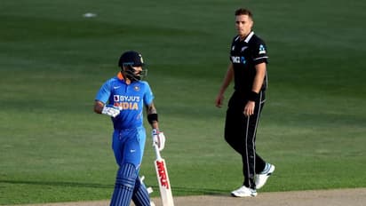 కివీస్ పై సిరీస్ ఓటమి: విరాట్ కోహ్లీ ఓదార్పు మాటలు ఇవీ...