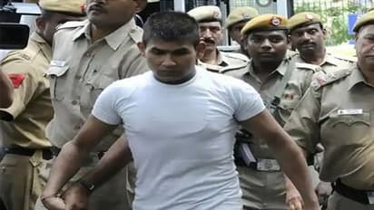 নির্ভয়া মামলার শুনানিতে সংজ্ঞা হারালেন বিচারক, খারিজ হল বিনয়ের আবেদন