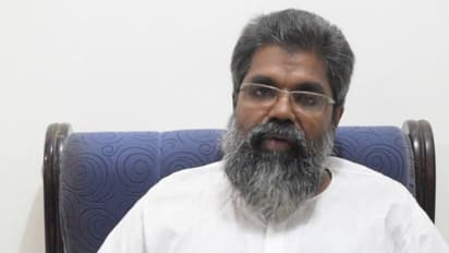 നാലാം ക്ലാസ് വിദ്യാർത്ഥിനിയെ സ്കൂളില്വച്ച് പീഡിപ്പിക്കാന് ശ്രമം; ഡോ. യശോധരന് വീണ്ടും പിടിയില്