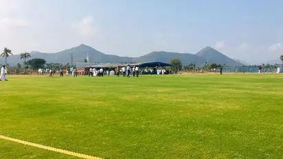 சென்னையை மிஞ்சிய சர்வதேச தரத்திலான புதிய கிரிக்கெட் மைதானம்.. இனி சேலத்திலும் ஐ.பி.எல். போட்டி..!