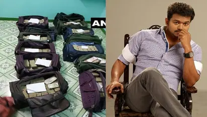 బ్యాగుల్లో కూడా పట్టనంత డబ్బు.. విజయ్, బిగిల్ ఫైనాన్సియర్ ఇంట్లో..