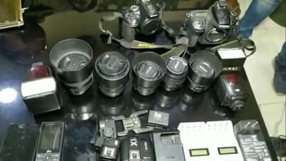 বিয়েবাড়িতে দামি ক্যামেরা চুরি, অনলাইন-এ বেচতে গিয়ে জালে দুই চোর