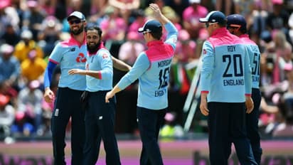 தென்னாப்பிரிக்காவை பழிதீர்த்த இங்கிலாந்து.. அடில் ரஷீத் ஆட்டநாயகன்