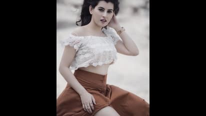 పెళ్లి తర్వాత కూడా రెచ్చిపోతున్న తెలుగు బ్యూటీ హాట్ ఫోటోస్