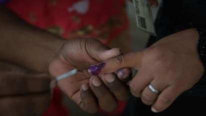 കേള്ക്കാനാവില്ല, സംസാരിക്കാനുമാവില്ല, പക്ഷേ, തെരഞ്ഞെടുപ്പില് മത്സരിക്കാന് ഈ ചെറുപ്പക്കാരന്