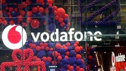 బకాయిలు చెల్లిస్తాం, ఫ్యూచర్ పైనే ఆందోళన: వొడాఫోన్ ఐడియా
