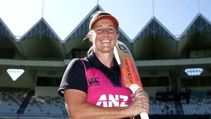 വനിതാ ടി20 ലോകകപ്പ്: മുന്നില് നിന്ന് നയിച്ച് സോഫി ഡിവൈന്; കിവീസിനെതിരെ ഇന്ത്യക്ക് 161 റണ്സ് വിജയലക്ഷ്യം