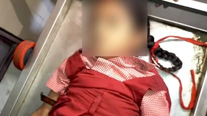 ఆరోగ్యం కోసం మాత్రల పంపిణీ... వికటించి పాఠశాలలోనే చిన్నారి మృతి