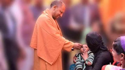 दंगे रोकने में सफल हुई योगी सरकार, अब मिला एनएचआरसी से नोटिस