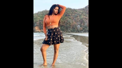 நானே வர்றேன்... ட்ரை பண்ணுங்க... ஆசையைத் தூண்டி ஆஃபர் கொடுக்கும் ஷாலு ஷம்மு..!