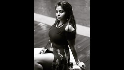 ரம்யா பாண்டியனை ஃபாலோஅப் செய்யும் ஷாலு ஷம்மு... வைரலாகும் வேற லெவல் போட்டோஸ்...!