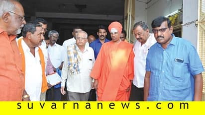 ಜಾತ್ರೆಗಾಗಿ ಭಿಕ್ಷಾಟನೆ ಮಾಡಿದ ಸಿದ್ಧಲಿಂಗ ಸ್ವಾಮೀಜಿ!