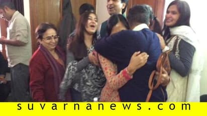 ಕೇಜ್ರಿ ಪತ್ನಿಯ ಜನ್ಮದಿನ: ಪತಿ ಗೆದ್ದ ದೆಹಲಿಯೇ ಸುನಿತಾಗೆ ನಂದನವನ!