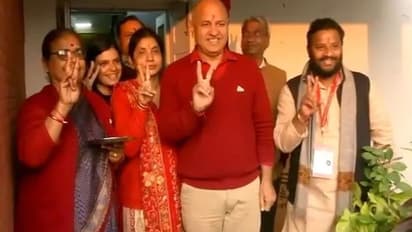 தொடர்ந்து பின்னடைவில் இருந்த துணை முதல்வர் சிசோடியா... இறுதியில் தட்டித்தூக்கி அசத்தல்..!