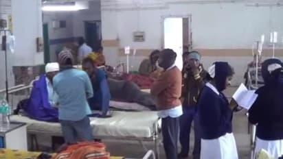 অনুষ্ঠান সেরে ফেরার পথে দুর্ঘটনা, প্রাণ গেল দু'জন ছৌ শিল্পীর