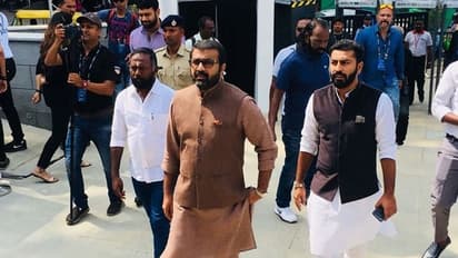 Mekedatu Padayatra:'ಸುರೇಶ್‌ ತಳ್ಳಿದರೆ ಏನಂತೆ, ನಾನೆ ನಿನ್ನ ಹೆಗಲ ಮೇಲೆ ಕೈಹಾಕುವೆ' ಡಿಕೆಶಿ ಅಭಯ