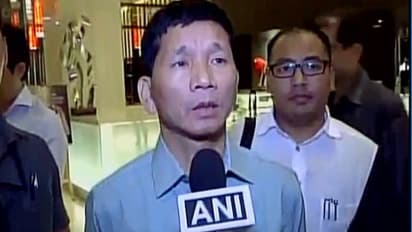 ব্রিটেনে মিলল অরুণাচলের প্রাক্তন মুখ্যমন্ত্রীর ছেলের দেহ, ৪ বছর পর ধরলেন কি বাবার পথ