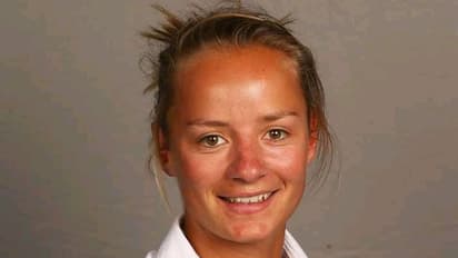 বিরাটের প্রেমরসে ডুবেছিলেন এই ক্রিকেটার, তাঁকে ট্রোল করে বিপাকে চাহাল