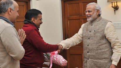 பாஜகவுக்கு மரண பயத்தை காட்டிய கெஜ்ரிவால்... 16-ம் தேதி பதவியேற்பு விழாவுக்கு செல்கிறார் மோடி..?