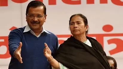 কেজরিওয়ালের পথ ধরেই কি বিধানসভার বৈতরণী পার হতে চাইছেন মমতা