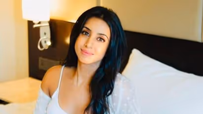 Sandalwood drug racket: Sanjjanaa Galrani in CCB’s custody for five days