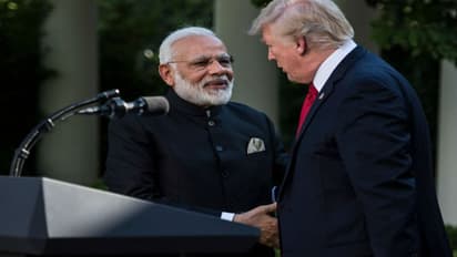 'কেম ছো, ট্রাম্প' আওয়াজ তুলবে  ৫০-৭০ লক্ষ মানুষ, বন্ধুর জন্য লোক জোগাড়ে ব্যস্ত মোদী