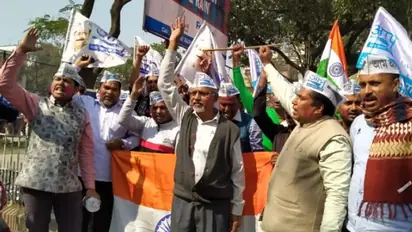 দিল্লির জয়ে উজ্জীবিত বাংলা, সদস্য বাড়াতে কলকাতায় মিছিল আপ-এর