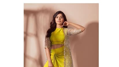 హాట్ ఫొటోస్.. కన్నడ బ్యూటీ హీట్ ని తట్టుకోగలరా!