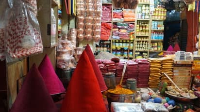 দোকান ও ব্যবসা সংক্রান্ত ঝামেলা, বাস্তুমতে জেনে রাখুন এই নিয়মগুলি