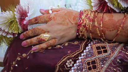 പെണ്കുട്ടി അറിയാതെ അവളുടെ കല്ല്യാണം ഉറപ്പിച്ച് അയല്ക്കാരി; തട്ടിപ്പ് പൊളിഞ്ഞത് ഇങ്ങനെ.!