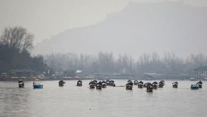 পর্যটকদের জন্য খুলে গেল  ভূস্বর্গ কাশ্মীরের দরজা, তবে মেনে চলতে হবে এই শর্তগুলি