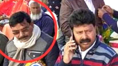 মহিলার থেকে কাটমানি চাওয়ার অভিযোগ, হোওয়াটস  অ্যাপে ঘুরছে তৃণমূল কাউন্সিলরের ভয়েস রেকর্ডিং