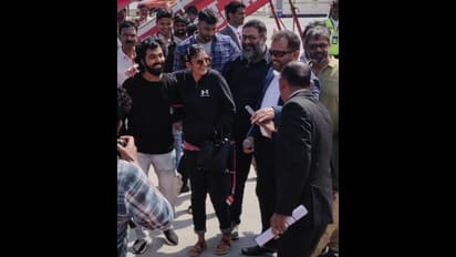 இயக்குநர் சுதா கொங்கரா மகள் திருமணத்தில் பங்கேற்ற சூர்யா... வைரலாகும் லேட்டஸ்ட் லுக் போட்டோஸ்...!