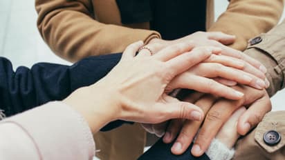 এই সম্পর্কগুলি আপনার ভাগ্য পরিবর্তন করতে পারে, জেনে নিন রাশি অনুযায়ী