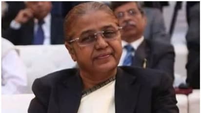 നിര്ഭയ കേസ് കേൾക്കുന്നതിനിടെ ജസ്റ്റിസ് ആര് ഭാനുമതി കോടതിയിൽ കുഴഞ്ഞു വീണു