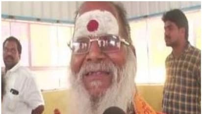 വൃദ്ധനായ യാചകന്‍ ക്ഷേത്രത്തിന് സംഭാവന നല്‍കിയത് എട്ടു ലക്ഷം രൂപ!