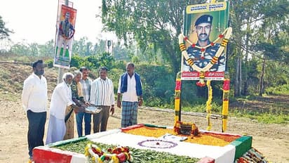 ಹುತಾತ್ಮ ಯೋಧ ಗುರು ಮೊದಲ ವರ್ಷದ ಪುಣ್ಯಸ್ಮರಣೆ