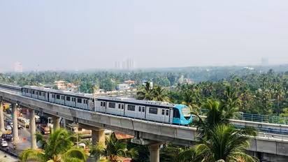 ഉയരത്തില്‍, പുതിയ ദൂരം തേടി കൊച്ചി മെട്രോ