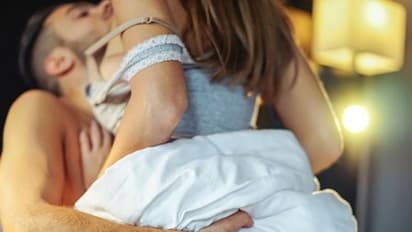 సీక్రెట్ ఎఫైర్ కోసం సొరంగం.. చివరికి భర్తకు తెలిసి..