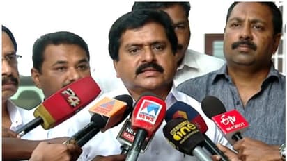 മുമ്പ് അന്വേഷിച്ച് തള്ളിയ പരാതി; സര്ക്കാര് നീക്കം രാഷ്ട്രീയ പ്രേരിതമെന്ന് വിഎസ് ശിവകുമാര്