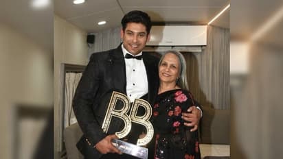 আসিম, শেহনাজ-কে পিছনে ফেলে বিগবস ১৩ ট্রফি জিতলেন সিদ্ধার্থ, ভক্তদের উদ্দেশ্যে দিলেন বার্তা