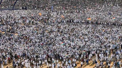 ಮೋದಿ, ಶಾ ಸೇ ಆಜಾದಿ: ಮುಂಬೈನಲ್ಲಿ ಸಿಎಎ ವಿರೋಧಿಗಳ ಬೃಹತ್ ಪ್ರತಿಭಟನೆ!