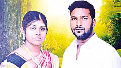 டிக் டாக்கால் சீரழிந்த குடும்பம்..! மனைவியின் தலையில் ஆட்டுக்கல்லை போட்டு கொன்ற கொடூர கணவன்..!