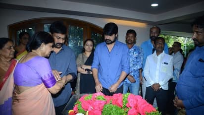 హీరో శ్రీకాంత్ ఇంట విషాదం.. పరామర్శించిన చిరంజీవి!