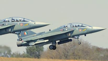 വായുസേനയും എച്ച്എഎല്ലും നീണ്ട ചര്ച്ച നടത്തി, യുദ്ധവിമാനത്തിന്റെ വില കുറഞ്ഞു; തേജസിന്റെ നിരക്ക് ഇങ്ങനെ