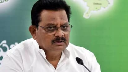 తప్పు చేశారు కాబట్టే: బాబు, లోకేశ్పై మంత్రి శ్రీరంగనాధ రాజు వ్యాఖ్యలు