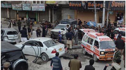 പാകിസ്ഥാനില്‍ റാലിക്ക് നേരെ ചാവേര്‍ ആക്രമണം; ഏഴ് പേര്‍ കൊല്ലപ്പെട്ടു; നിരവധി പേര്‍ക്ക് പരിക്ക്