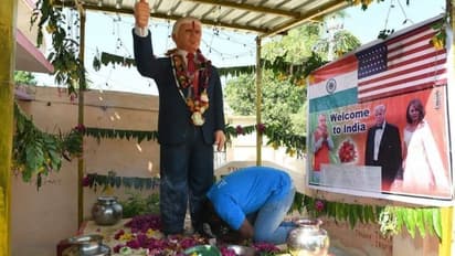 ట్రంప్ నా కలలోకి వచ్చాడంటూ... విగ్రహం కట్టిన తెలంగాణవాసి