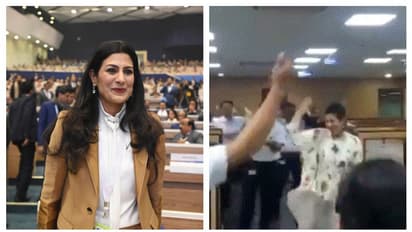 অফিসের ভিতরে কর্মীদের সঙ্গে জমিয়ে নাচছেন সুন্দরী সিইও, ভাইরাল হল ভিডিও